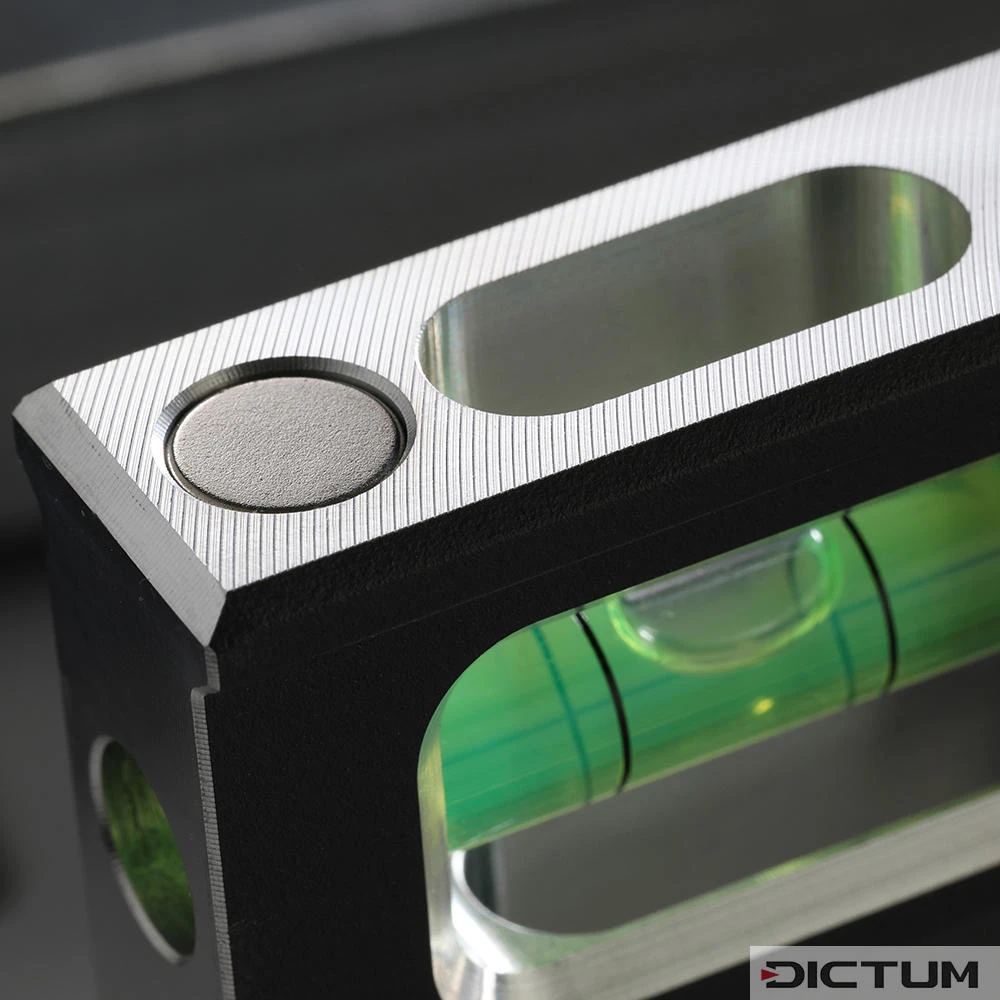 Niveau à Bulle Magnétique ToughBuilt Torpedo, 23 Cm 3 Niveau à Bulle Magnétique ToughBuilt Torpedo, 23 Cm – Image 3